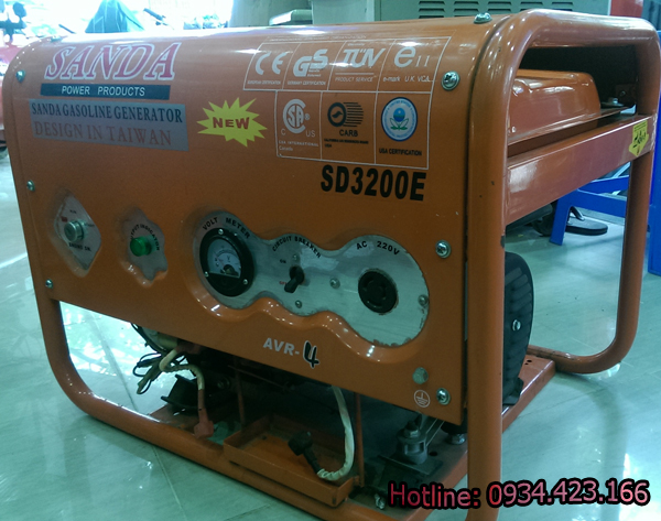 máy phát điện mini Sanda sd3200e 1