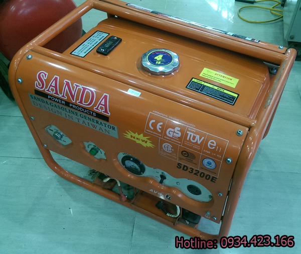 máy phát điện mini Sanda sd3200e 2