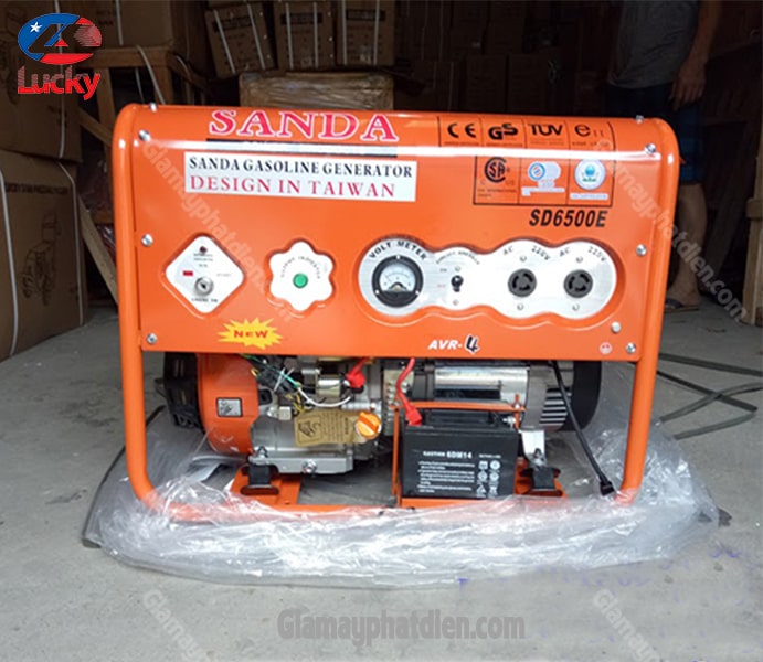 may-phat-dien-5kw-chay-xang-sanda-5